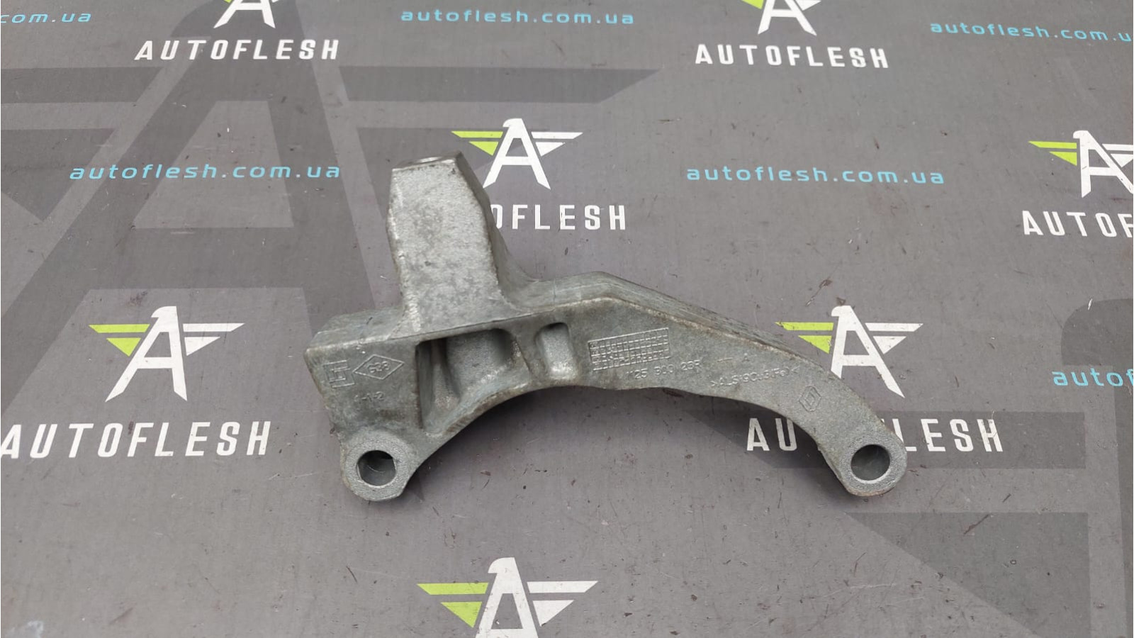 Кронштейн АКПП DC4000, 112530023R, 1.5 dCi Renault Grand Scenic 3 Megane 3 Scenic 3 меган сценик бу